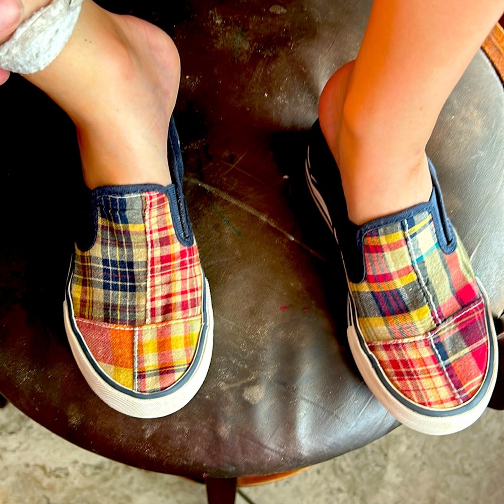 Gap plaid slip one